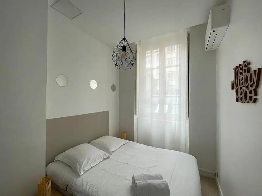 Bel Appartement Spacieux, Climatise - Lyon Centre 0*,  France