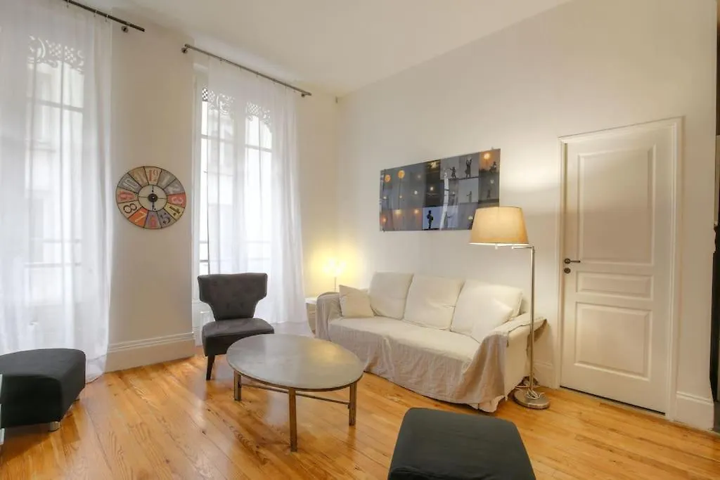 Bel Appartement Spacieux, Climatise - Lyon Centre 0*,