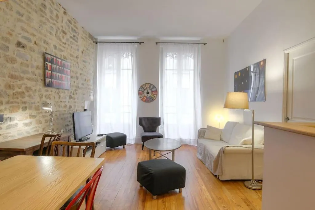Bel Appartement Spacieux, Climatise - Lyon Centre